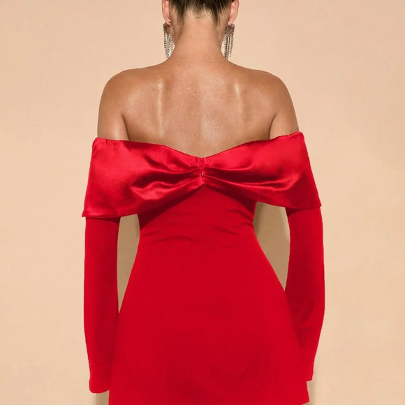 Red Elegant Women's Leopard Lace Panel Cami Dress - Picture 2 of 6